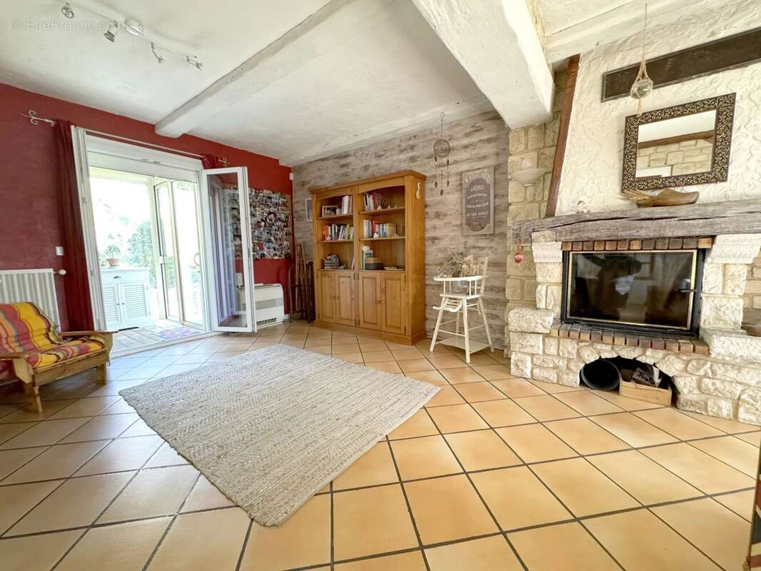 Maison à BERRE-LES-ALPES