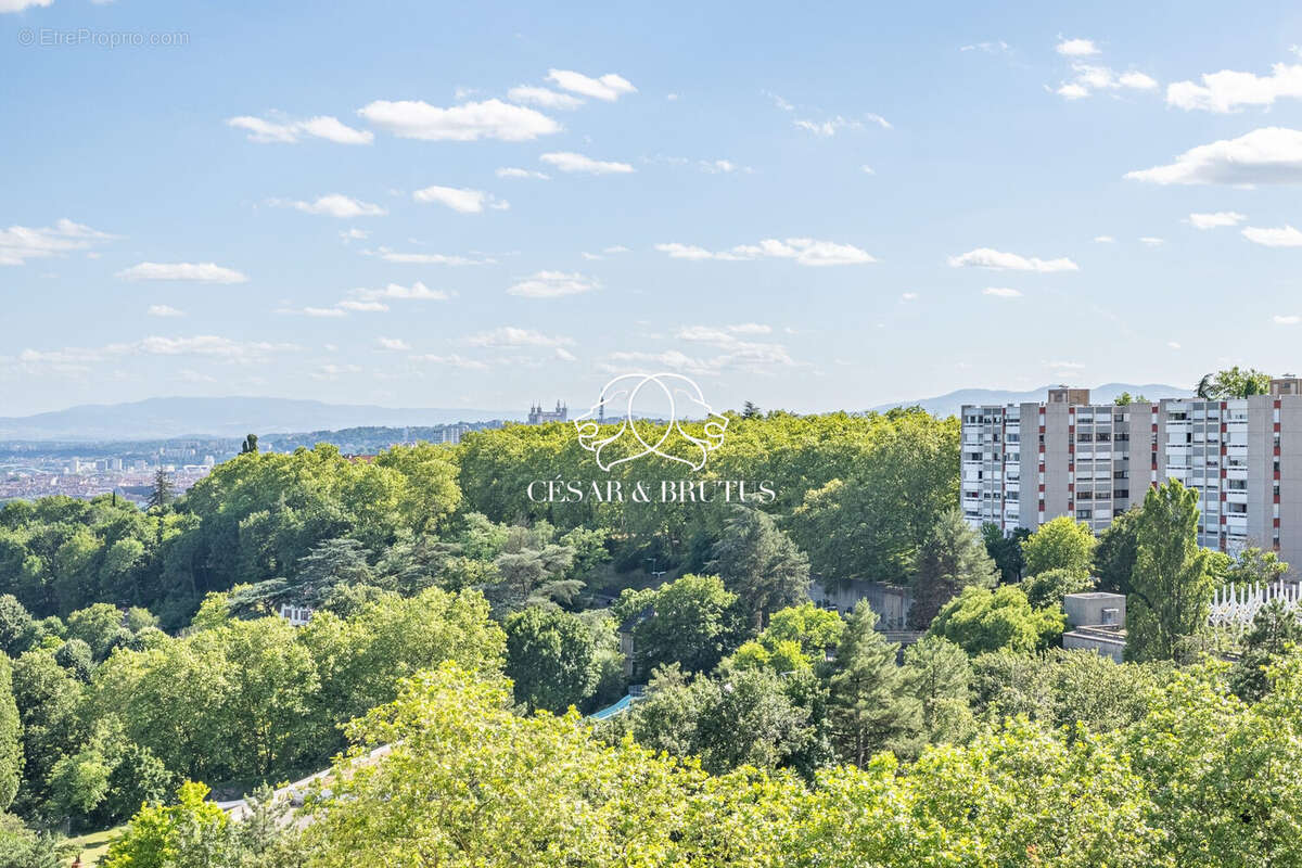 Appartement 89 m² à Caluire-Et-Cuire  - photo 3