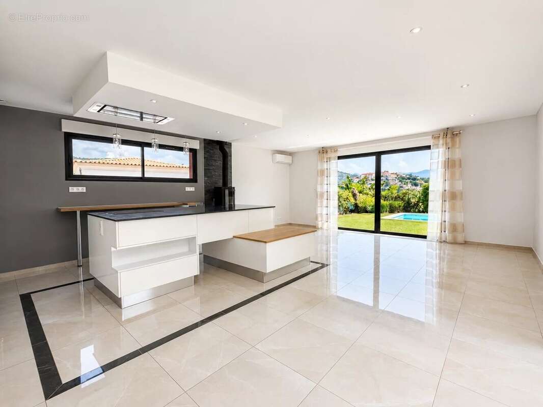 Gairaut / rimiez – villa contemporaine – piscine – garage - photo 2