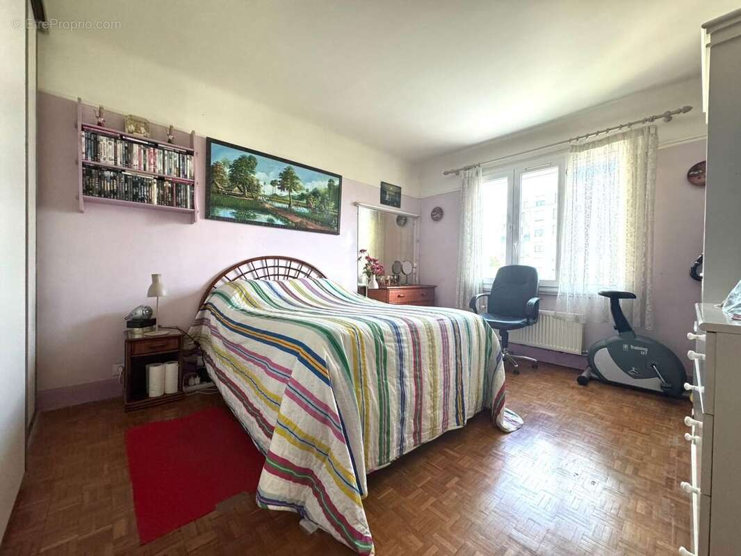 Maison à LA COURNEUVE