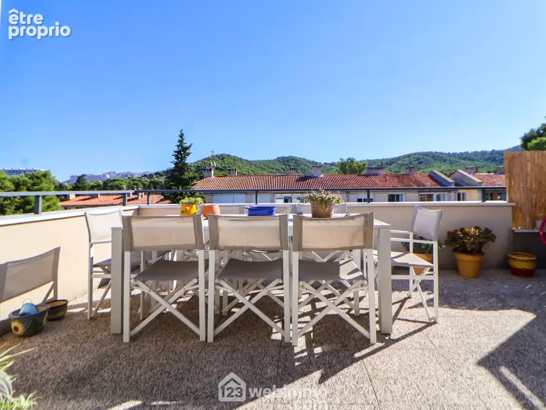 Appartement 4 pièces 82 m² à vendre à Marseille-9e (13009) - photo 3