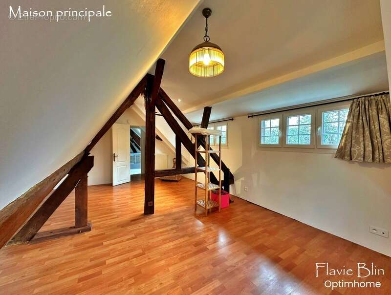 Maison à SYLVAINS-LES-MOULINS