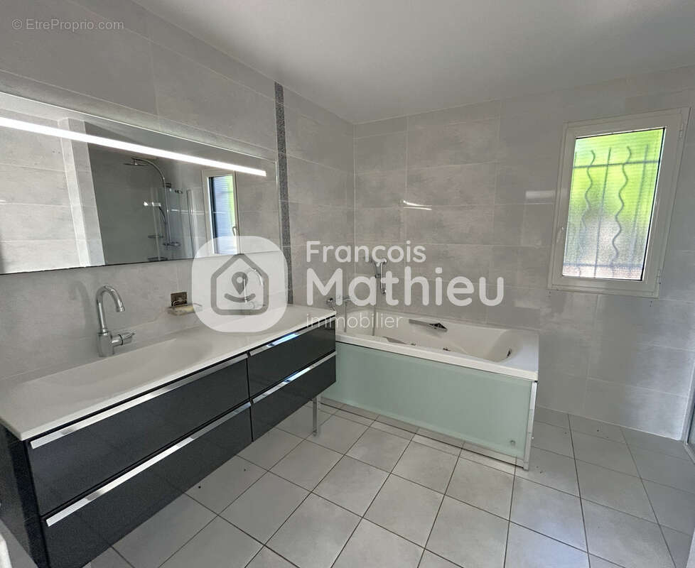 Maison à BIZIAT