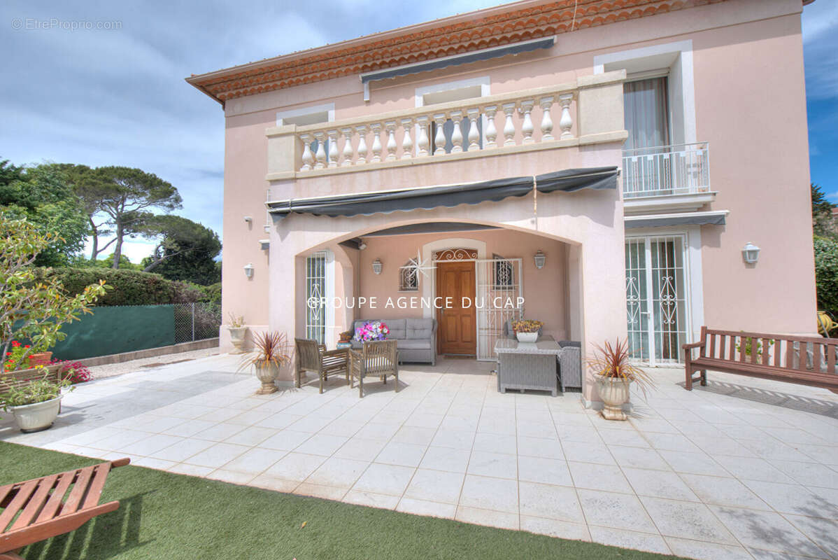Maison à FREJUS