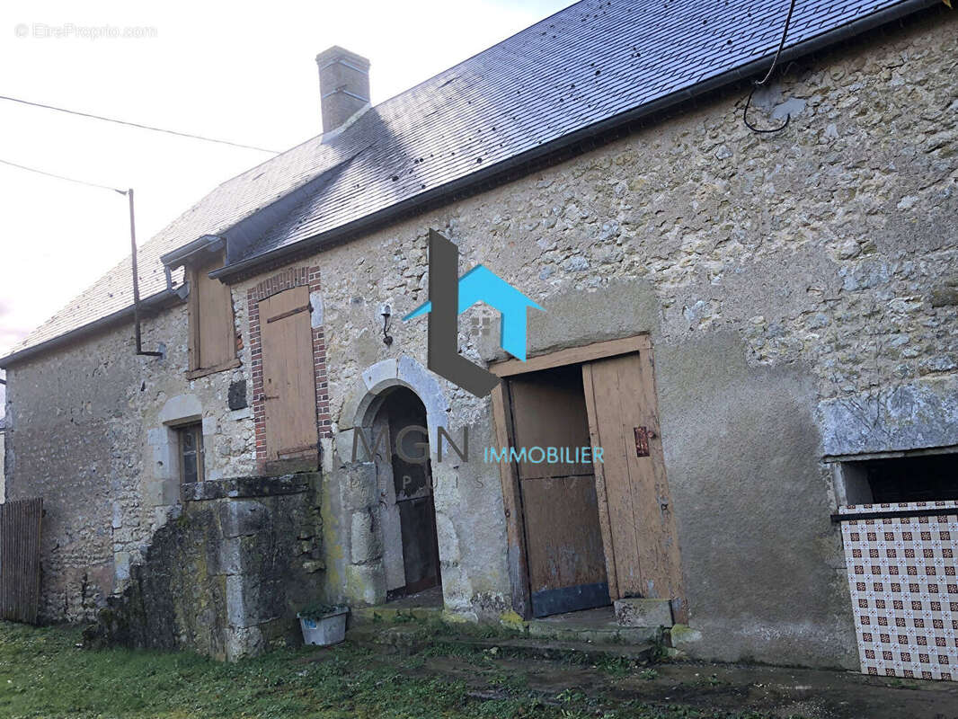 Maison à BULLAINVILLE