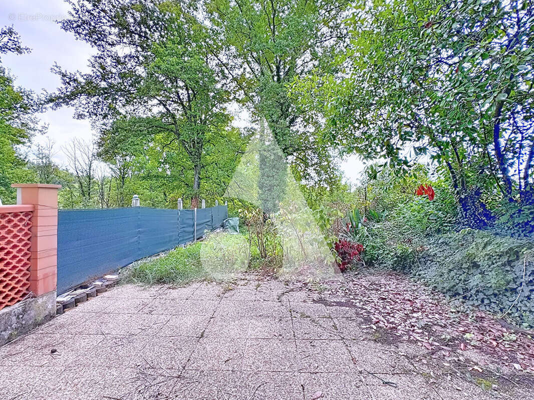 Maison à ROZIER-EN-DONZY