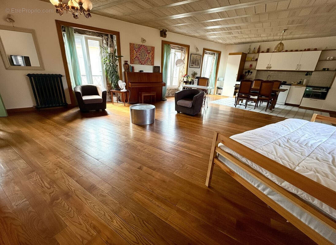 Appartement 180 m² à Tournan-En-Brie  - photo 3