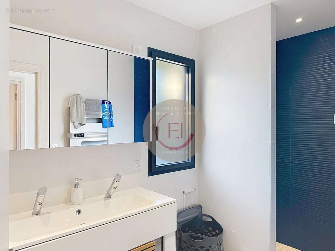 Maison à LES ADRETS-DE-L'ESTEREL