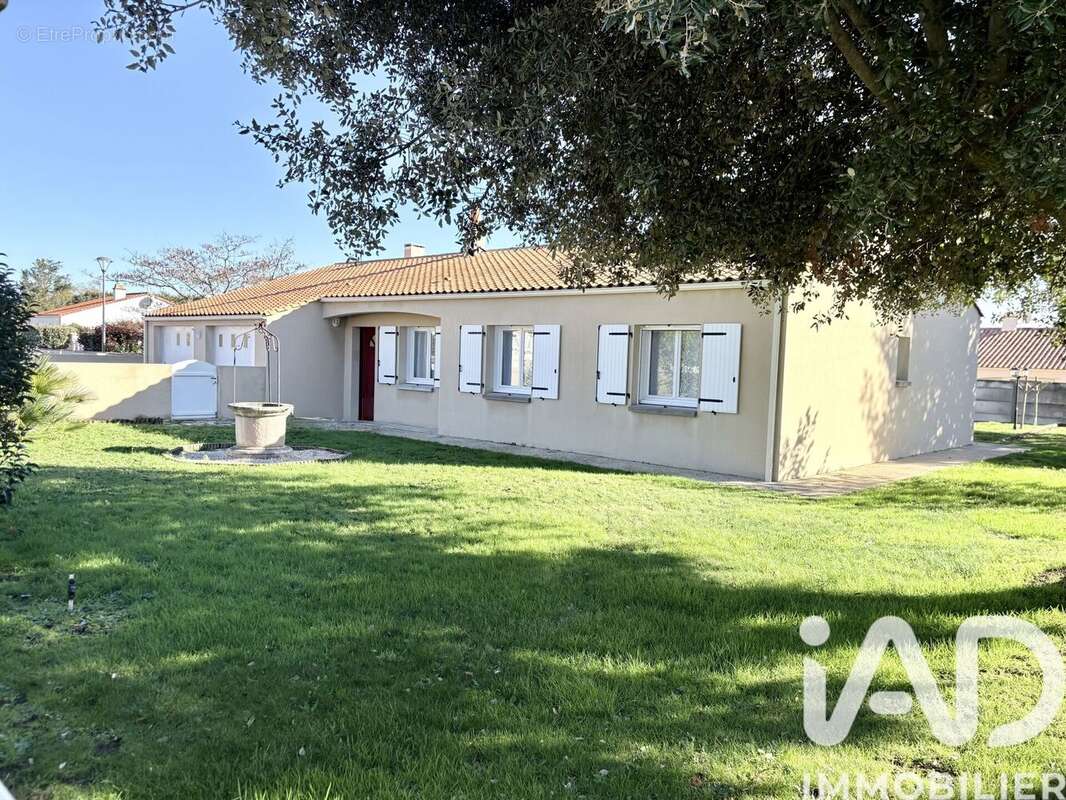 Photo 2 - Maison à AVRILLE