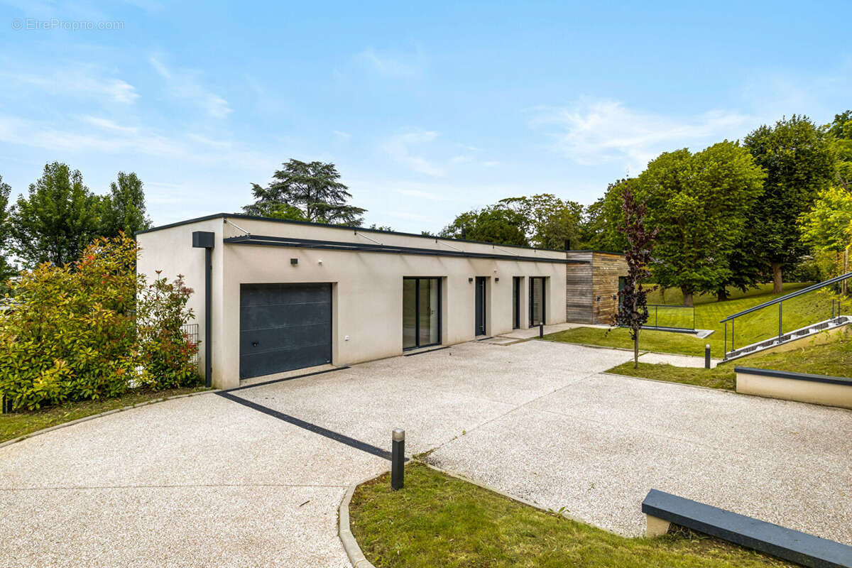 Maison à LOUVECIENNES