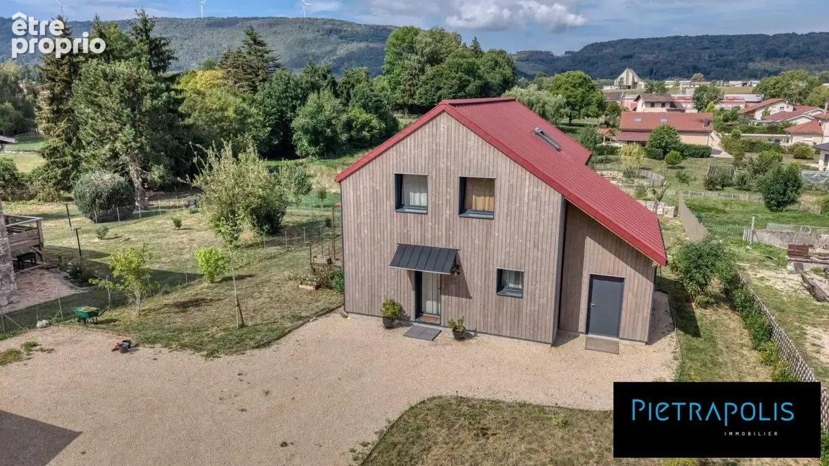 Maison à VIEU-D'IZENAVE