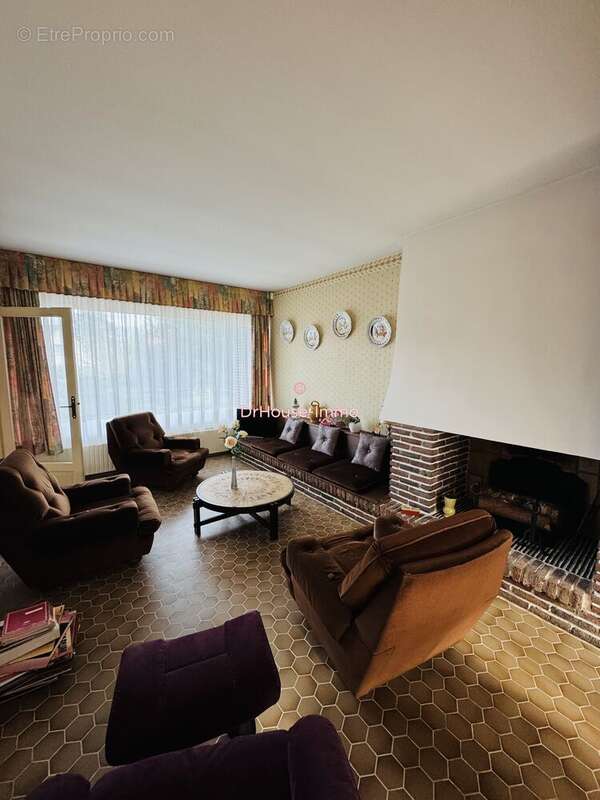 Maison à BRUAY-LA-BUISSIERE