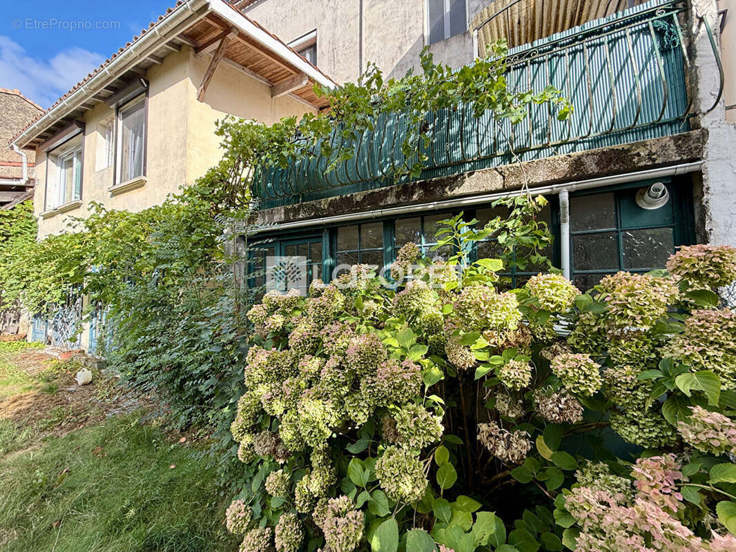 Maison à VERDELAIS