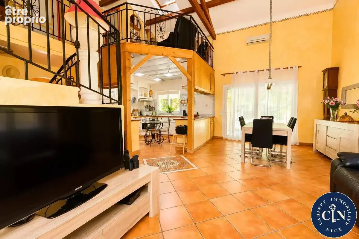 Maison 5 pièces 141 m² à vendre à Le Broc (06510) - photo 8