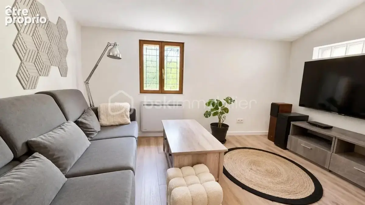 Achat Maison rénovée avec charme, jardin, terrasse et garage 2 Chambres à Mazaugues 83136 proche centre - photo 4
