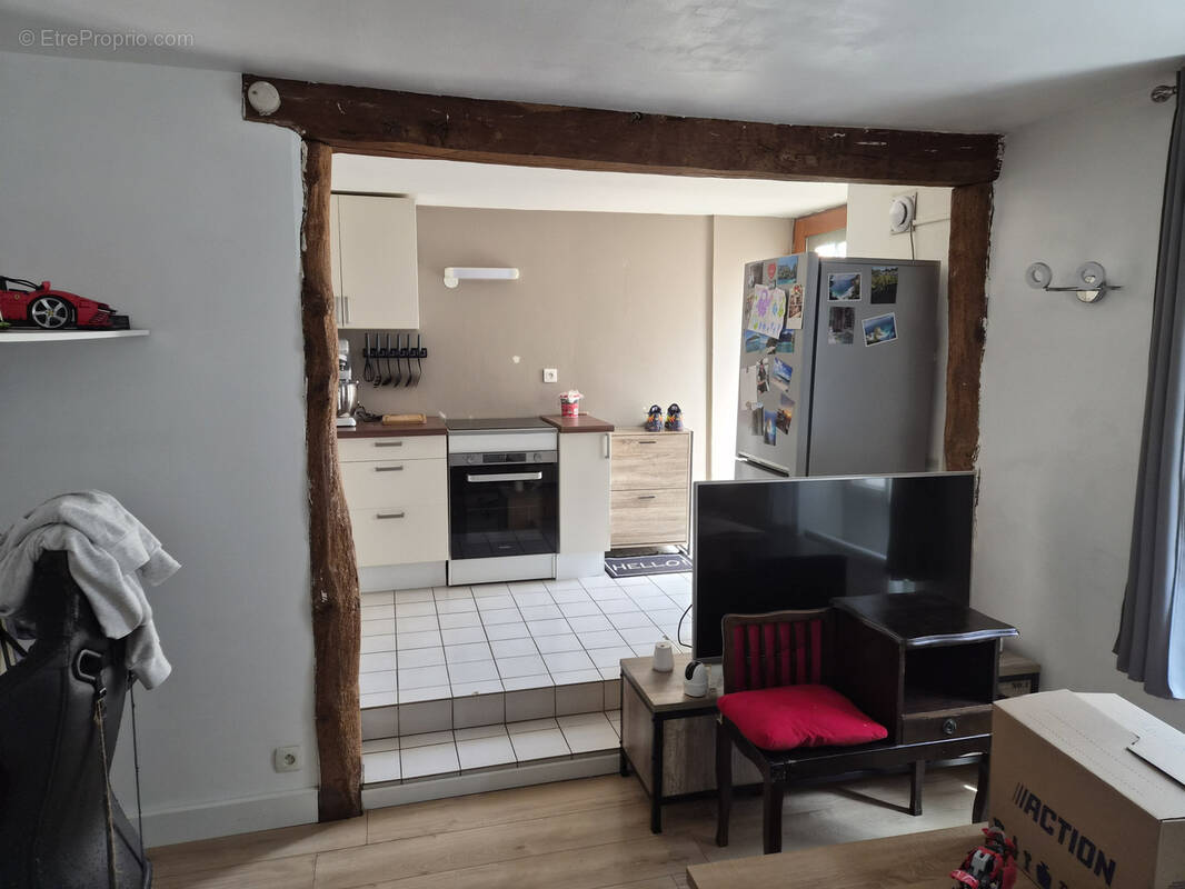 Appartement à AULNAY-SUR-MAULDRE