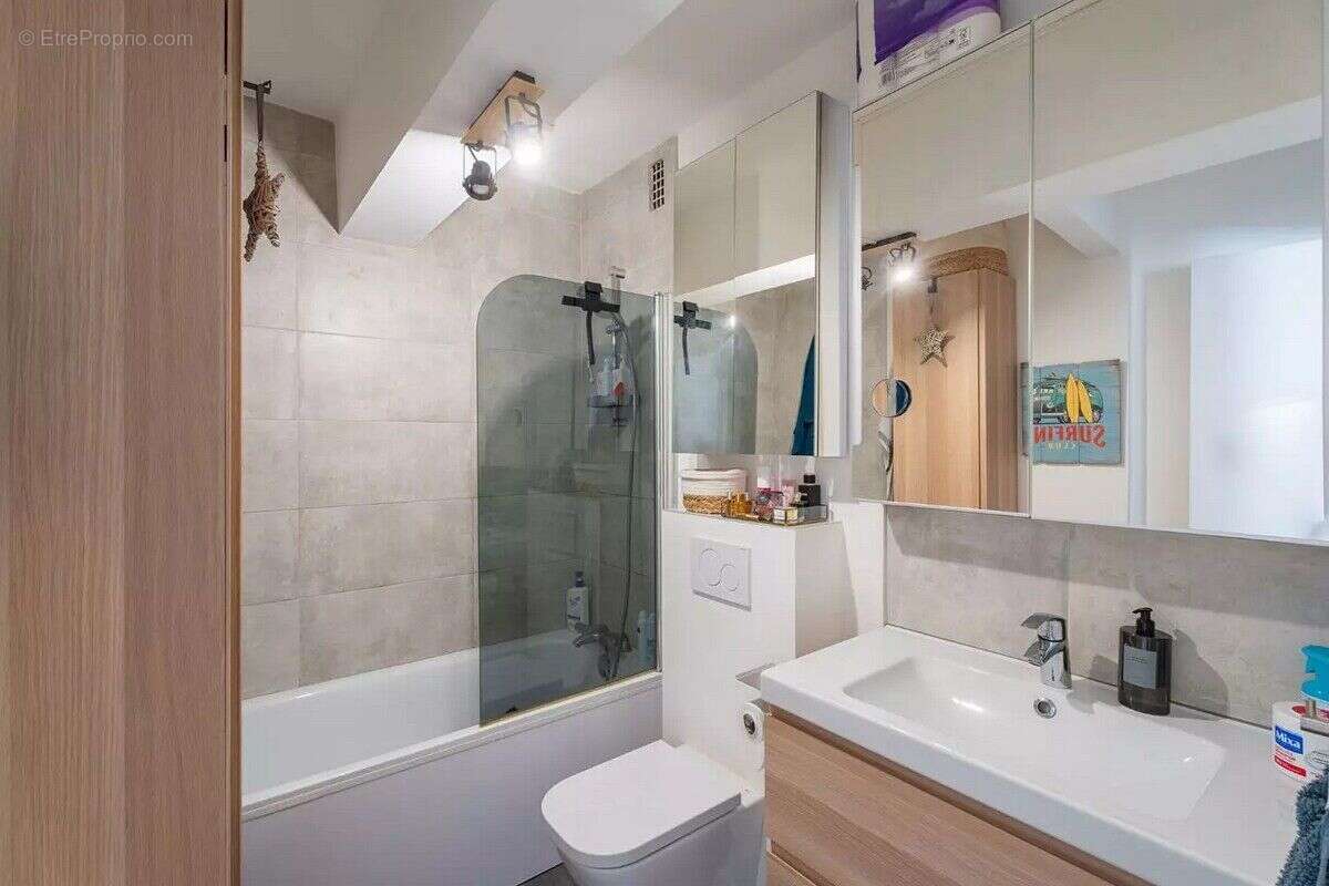 Photo 8 - Appartement à PARIS-15E