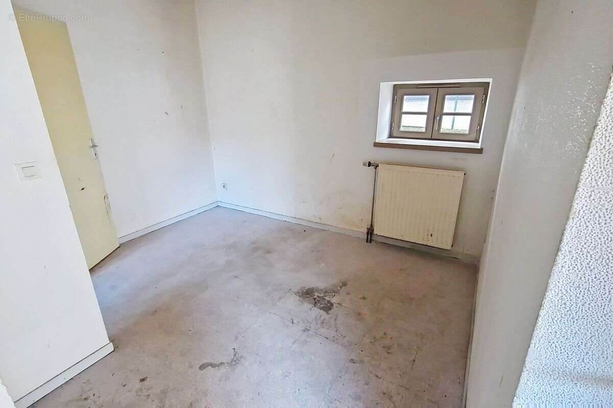 Appartement à L'ARBRESLE