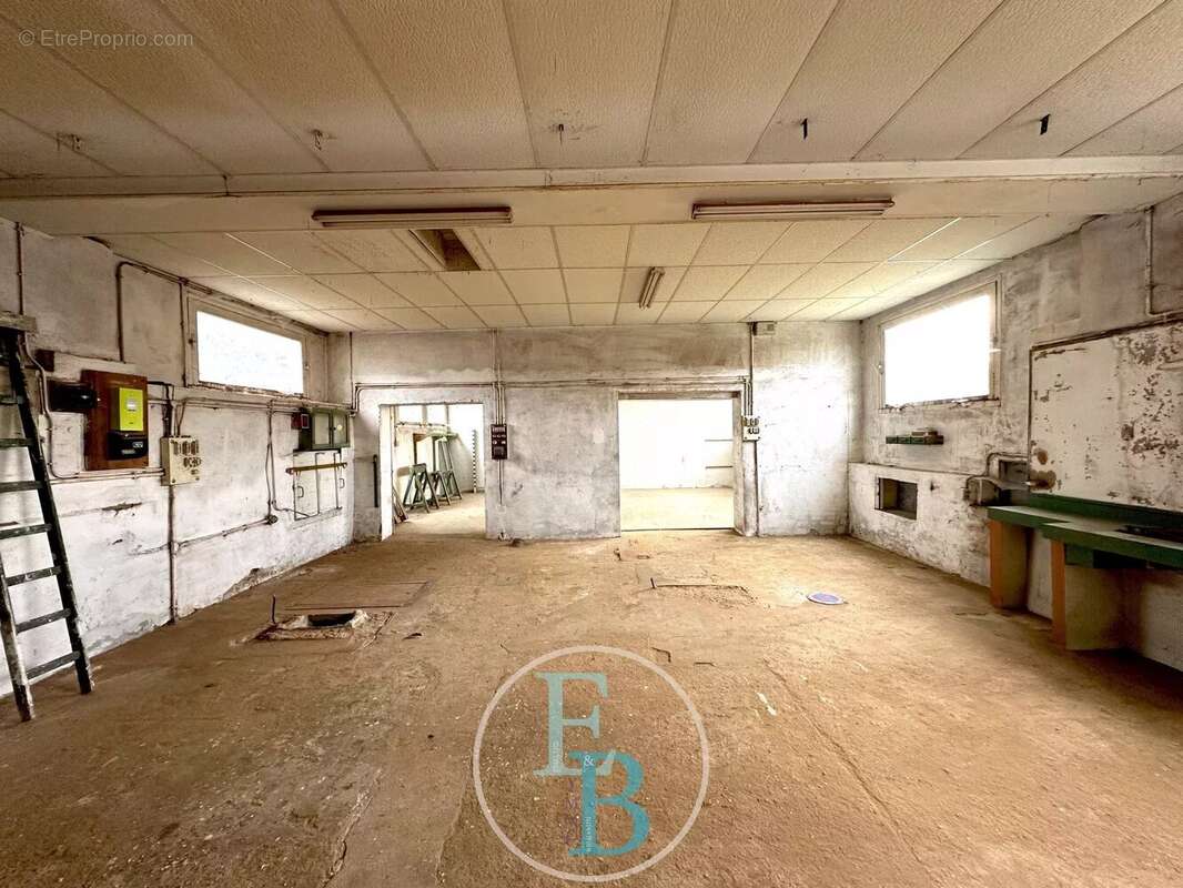 Terrain à MAY-SUR-ORNE