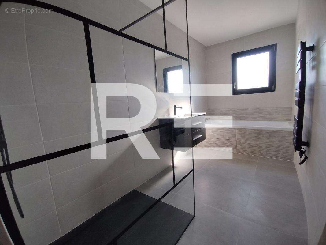 Maison à SAINT-CHRISTOL-LES-ALES