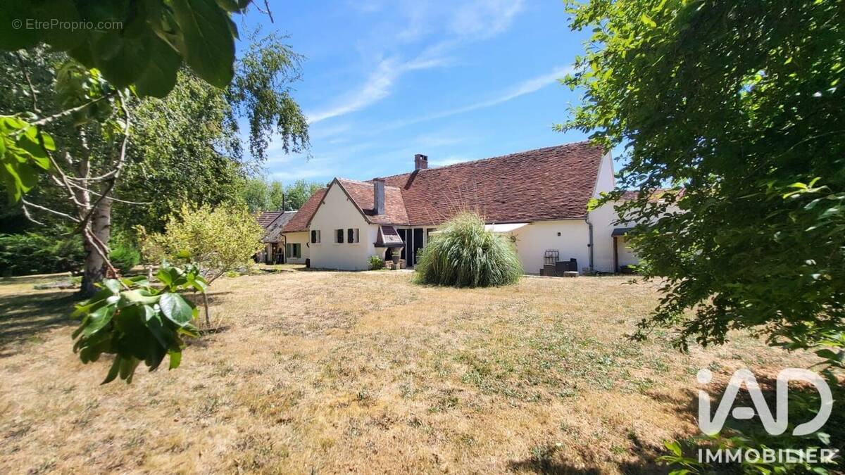 Photo 1 - Maison à POULAINES