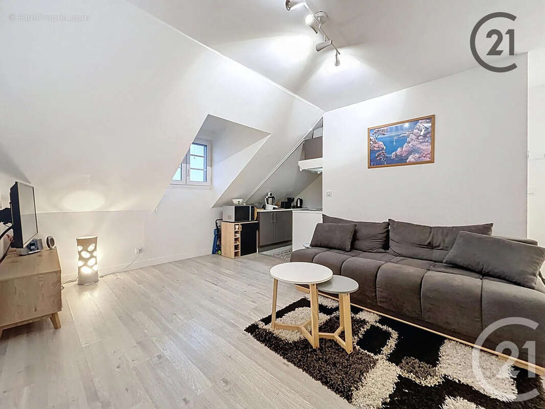 Appartement à BRIE-COMTE-ROBERT