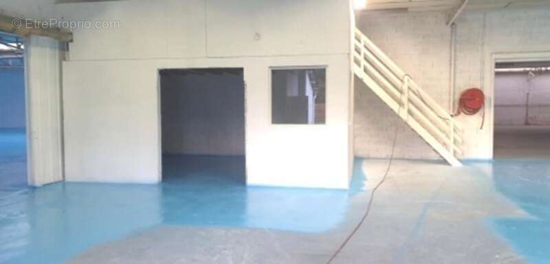 Commerce à FONTENAY-LE-COMTE