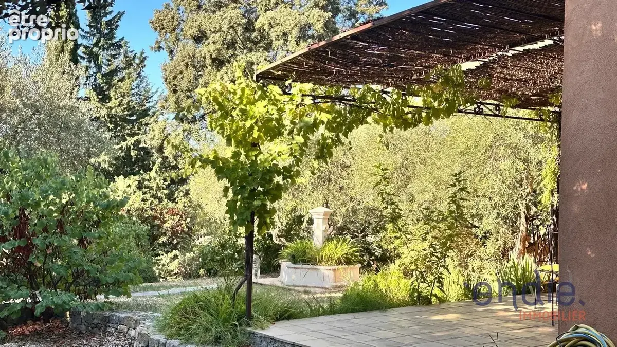 A Lorgues, charmante bastide de 158m2, 4 chambres, studio et piscine - photo 25