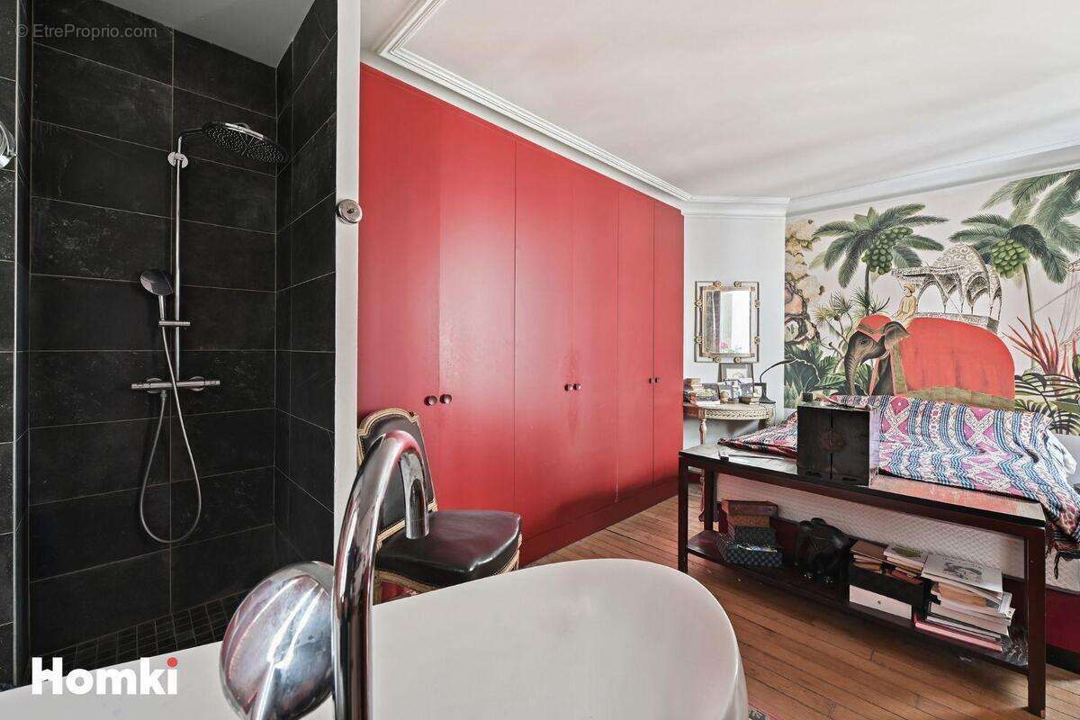 Appartement à PARIS-18E