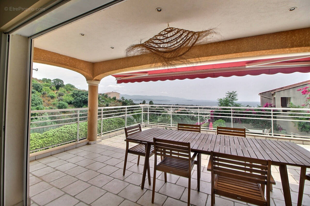 Appartement à AJACCIO