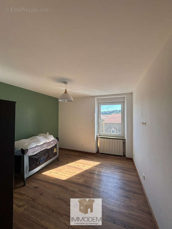 Maison entièrement rénovée avec dépendance et fort potentiel - photo 18