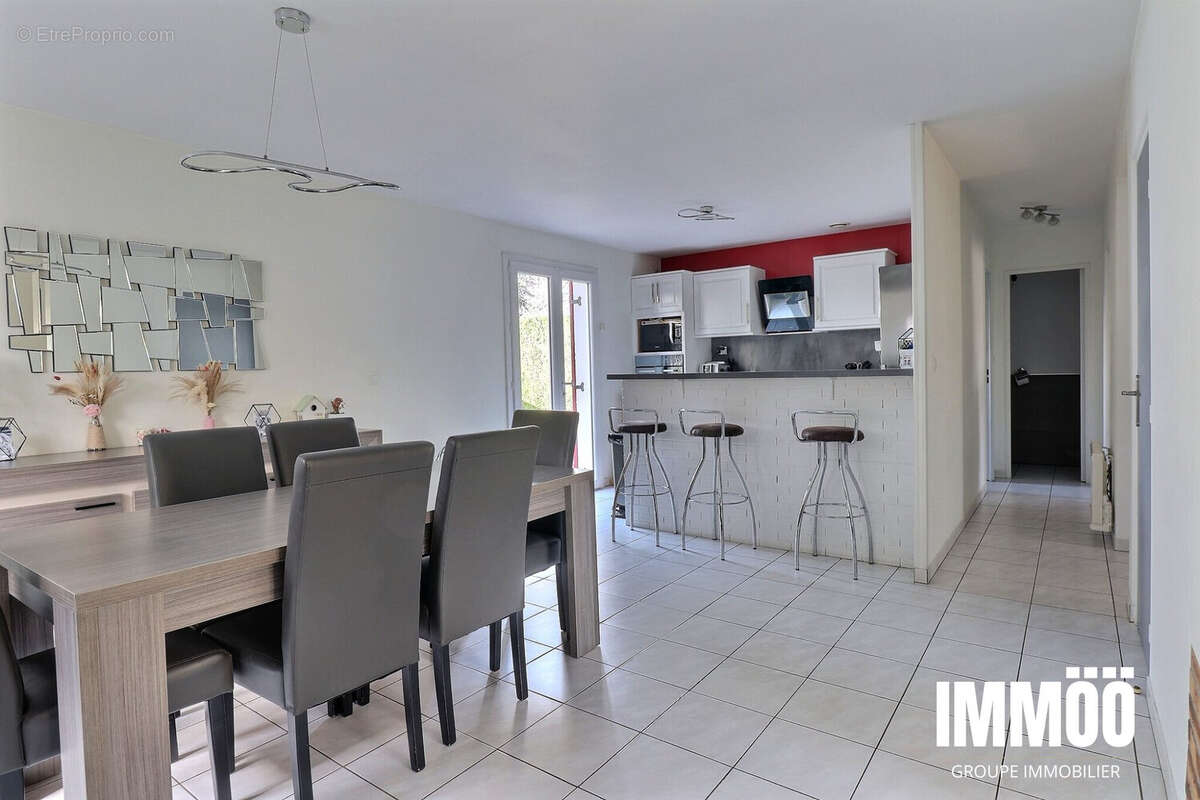 Maison à PISSY-POVILLE