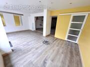 Appartement à CUISE-LA-MOTTE