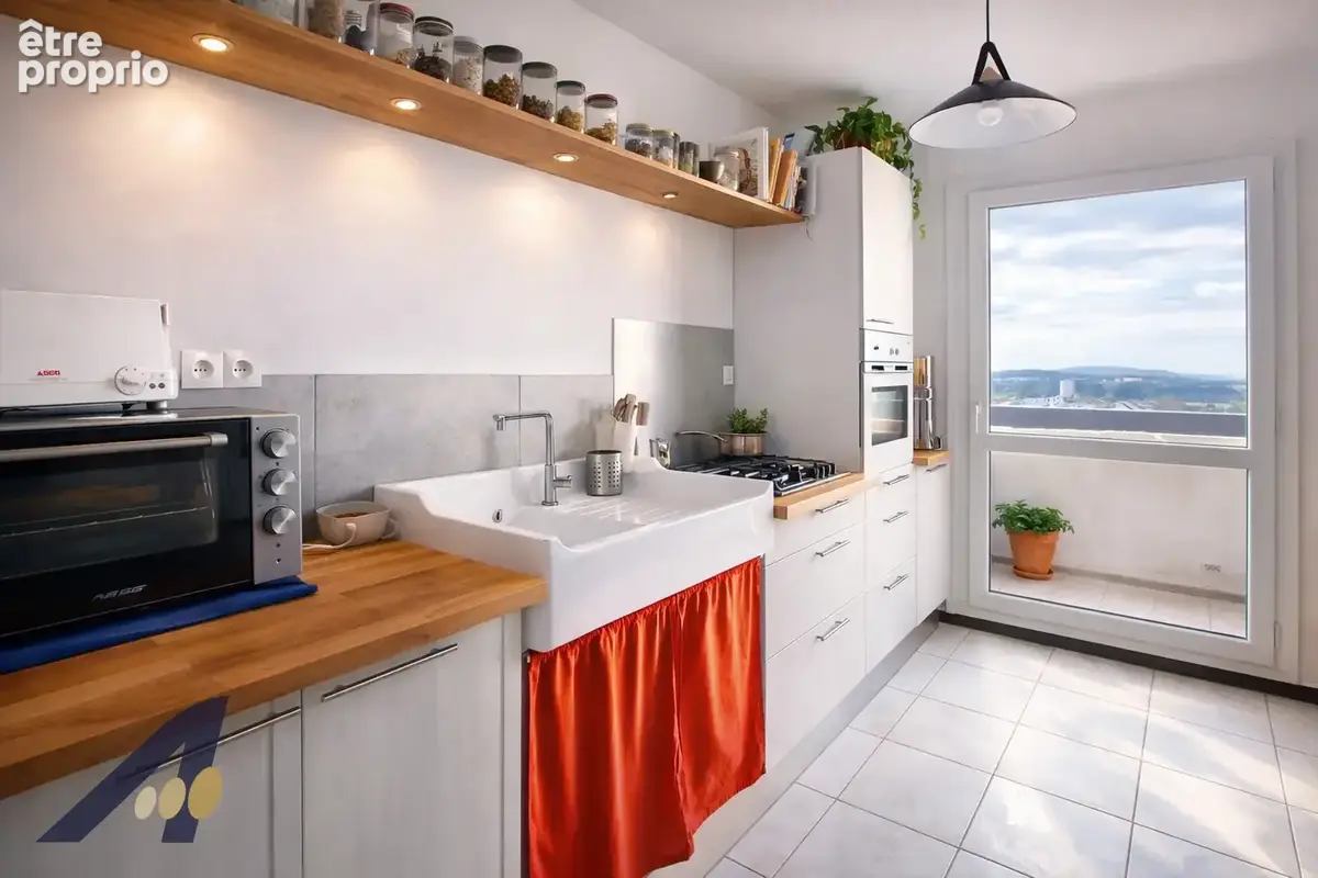 EXCLUSIVITÉ   Appartement 4 pièces rénové avec balcon et vue dégagée   Audincourt - photo 1