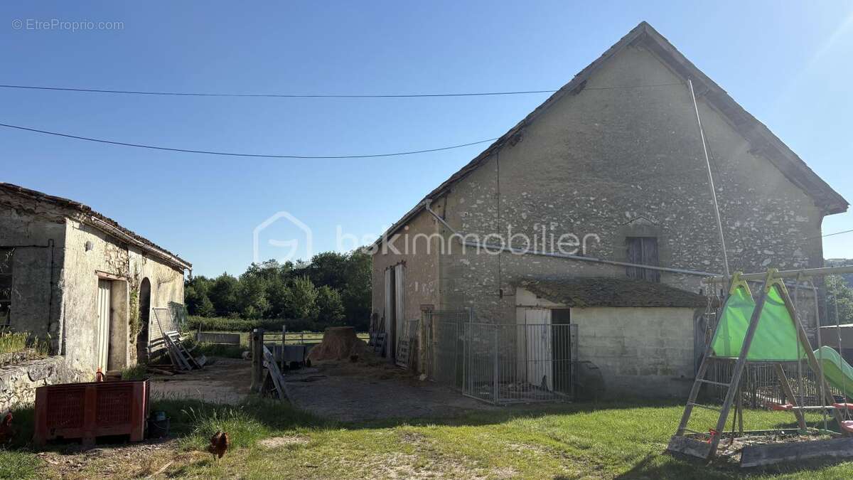 Maison à GAGEAC-ET-ROUILLAC