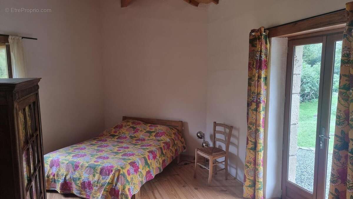 Chambre RDC - Maison à CAPDENAC-GARE