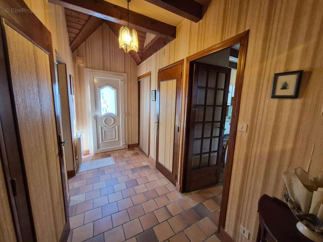 Maison 95 m² à Descartes  - photo 2