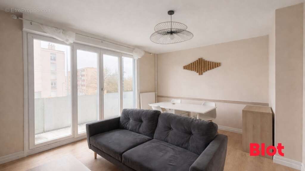 Appartement 75 m² à Brest  - photo 3