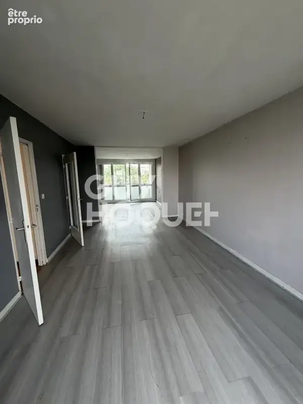 Appartement 4 pièces 86 m² à vendre à Compiegne (60200) - photo 2