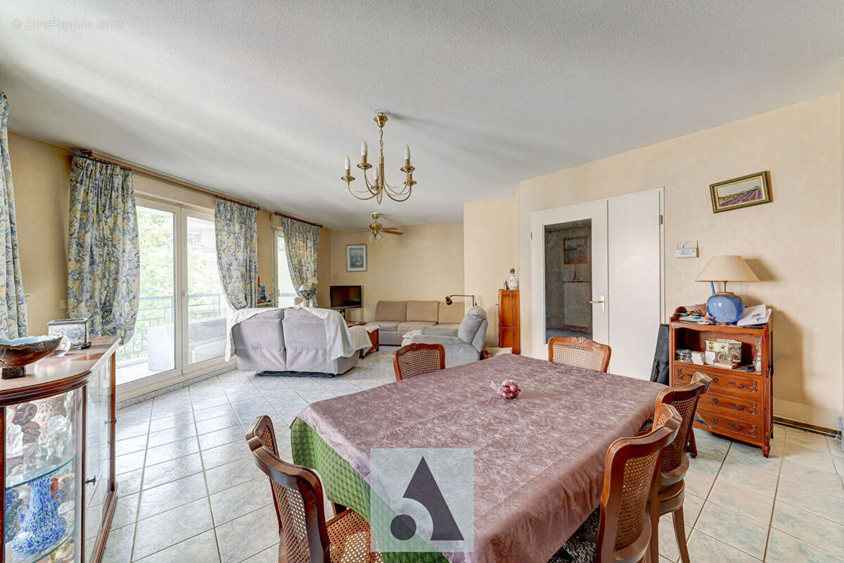 Appartement Lyon 8e - Monplaisir - T4 de 83m² - photo 3