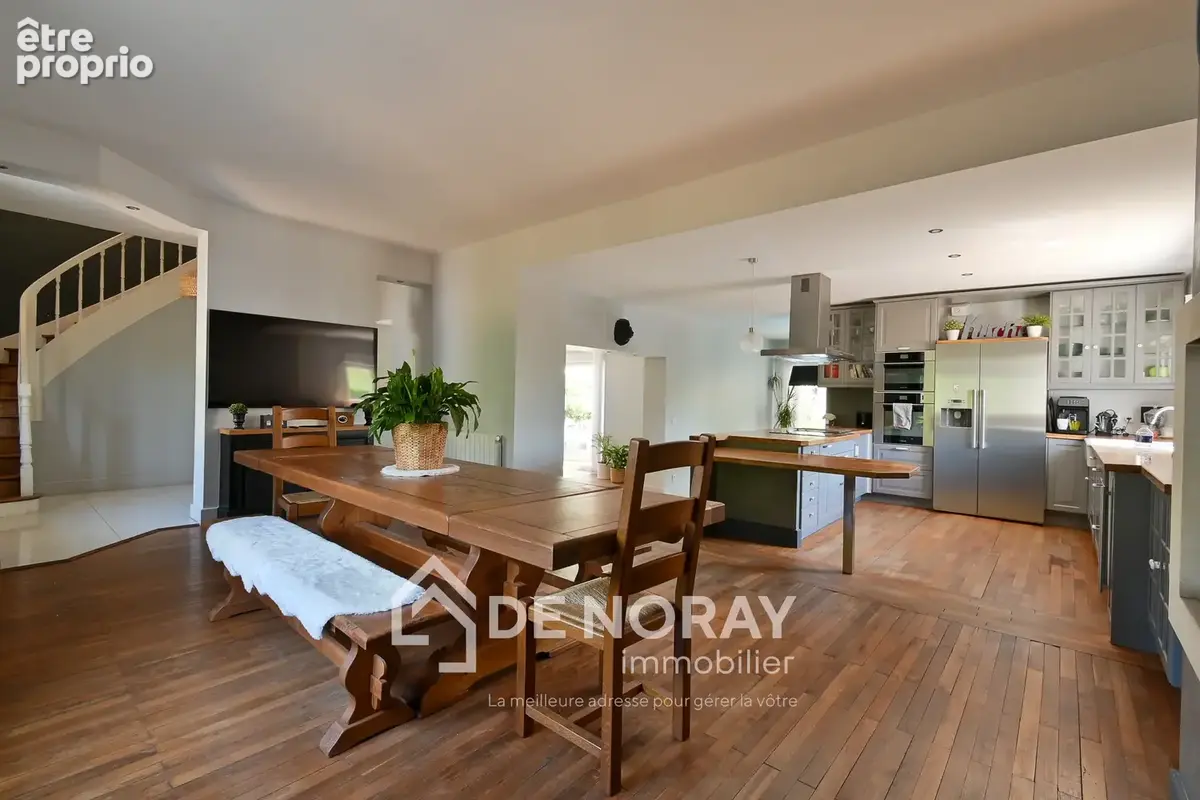 La Membrolle-sur-Choisille - Maison de 170m2 4 chambres piscine et dépendance de 180m2 - photo 2