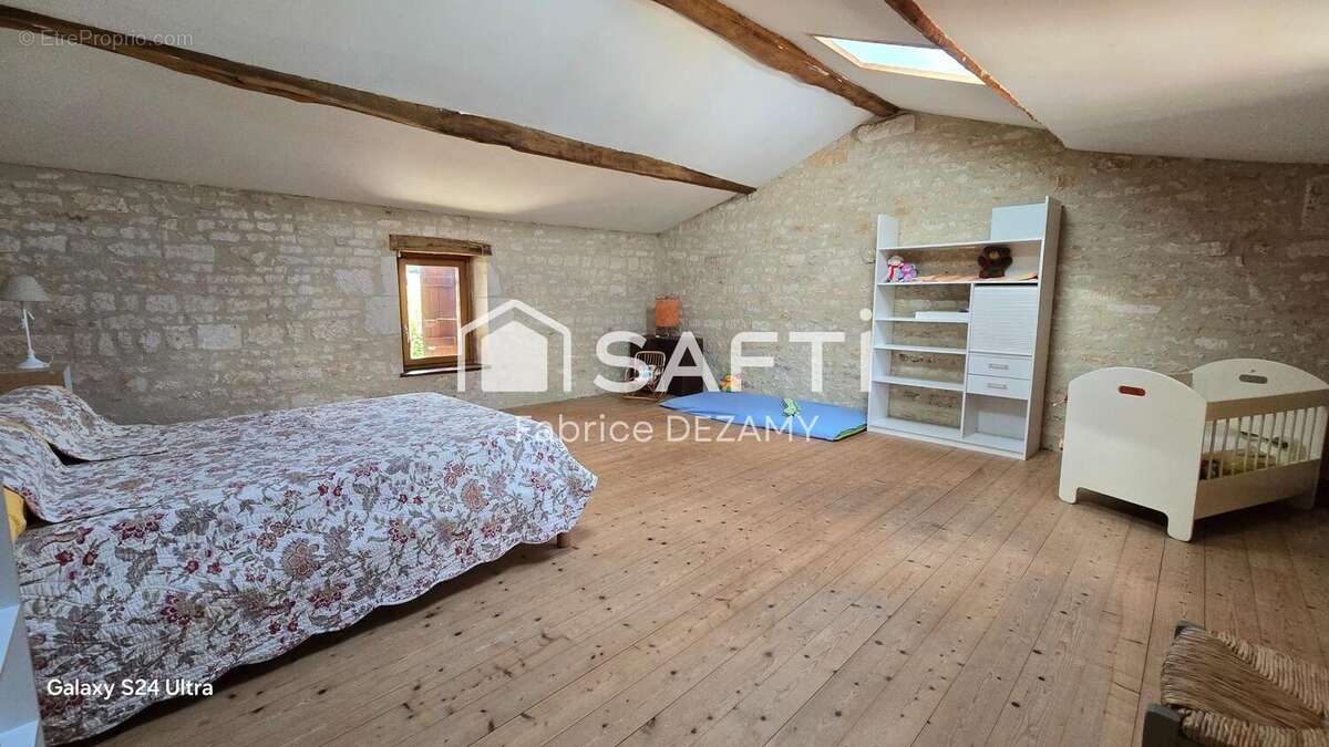 Photo 8 - Maison à SAINTE-GEMME-LA-PLAINE