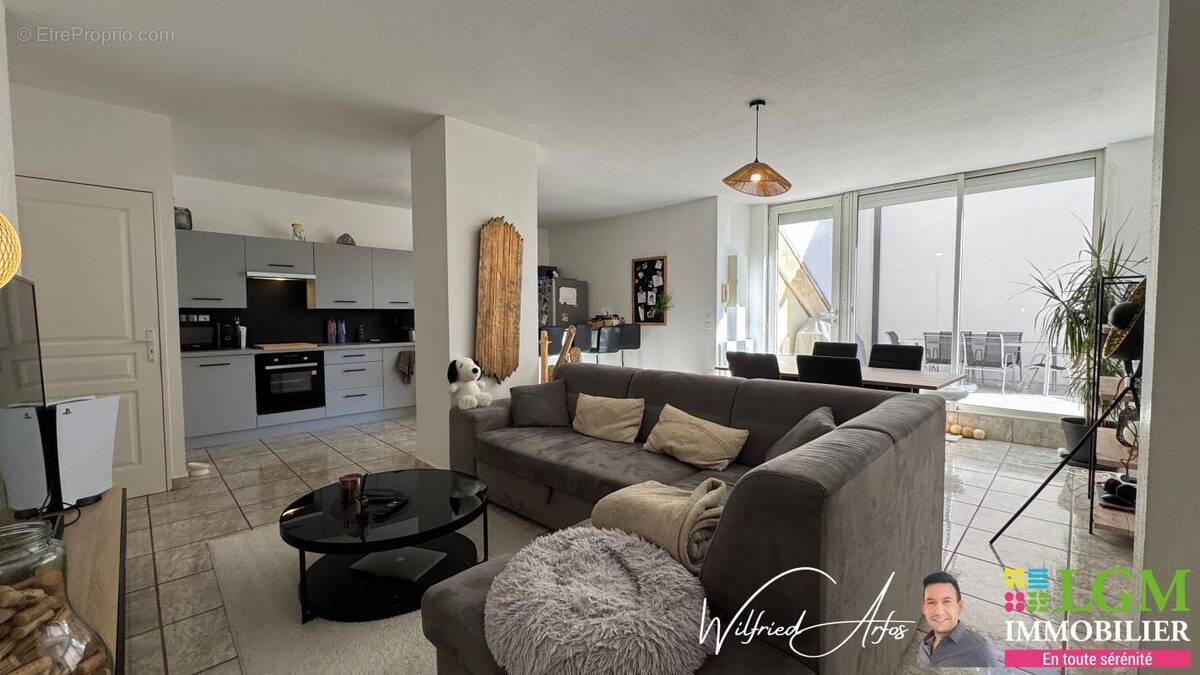 Maison à GALLARGUES-LE-MONTUEUX