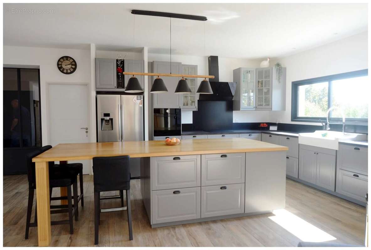 Maison à MONTBOUCHER-SUR-JABRON