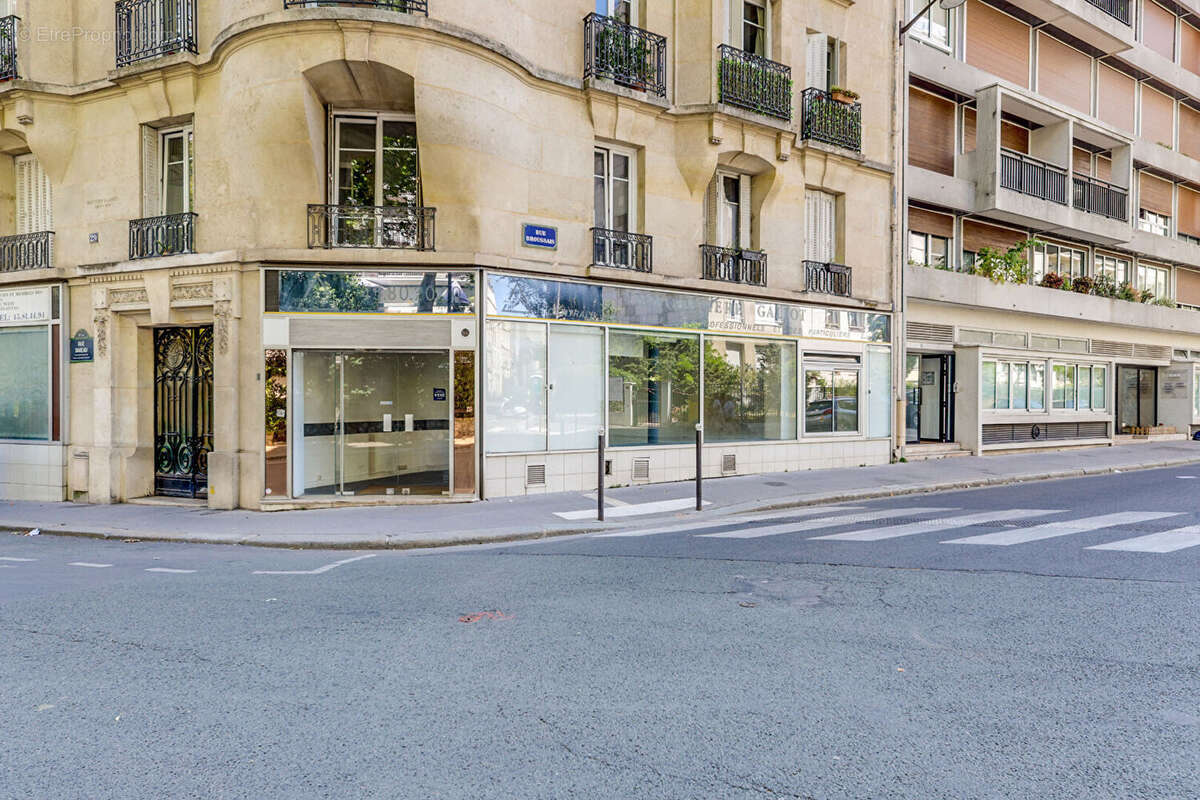 Commerce à PARIS-14E