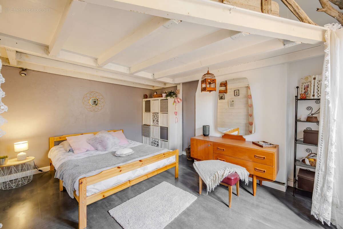 Appartement à LA VALETTE-DU-VAR