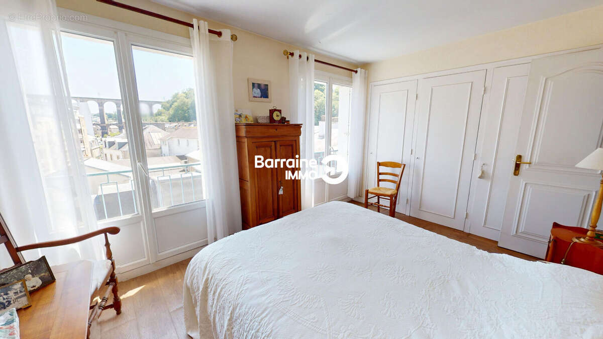 EXCLUSIVITÉ - Appartement de standing sur le très prisé port de plaisance de Morlaix - photo 12