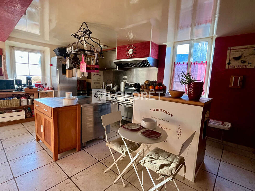 Maison à BALAGNY-SUR-THERAIN