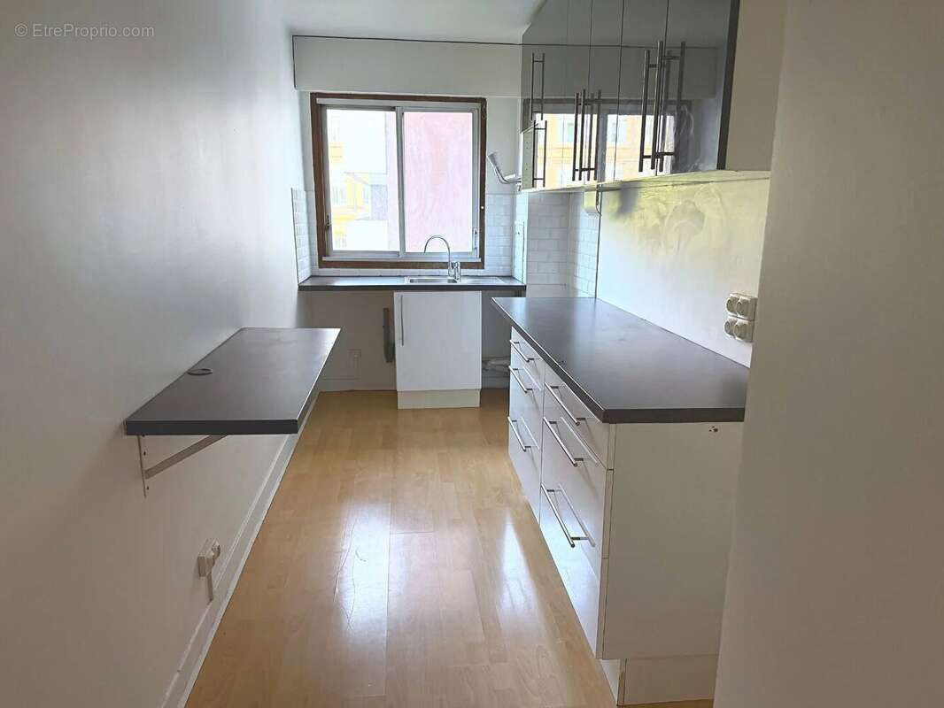 Appartement à PARIS-12E