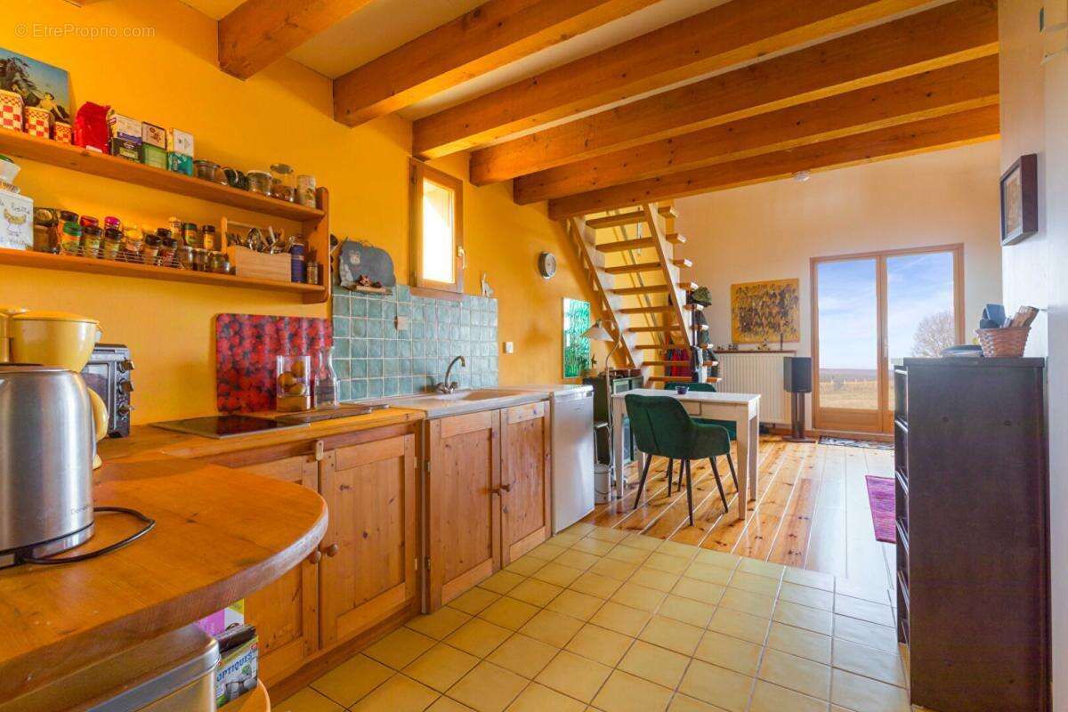Maison Pasques 8 pièce(s) 260 m2 - photo 7